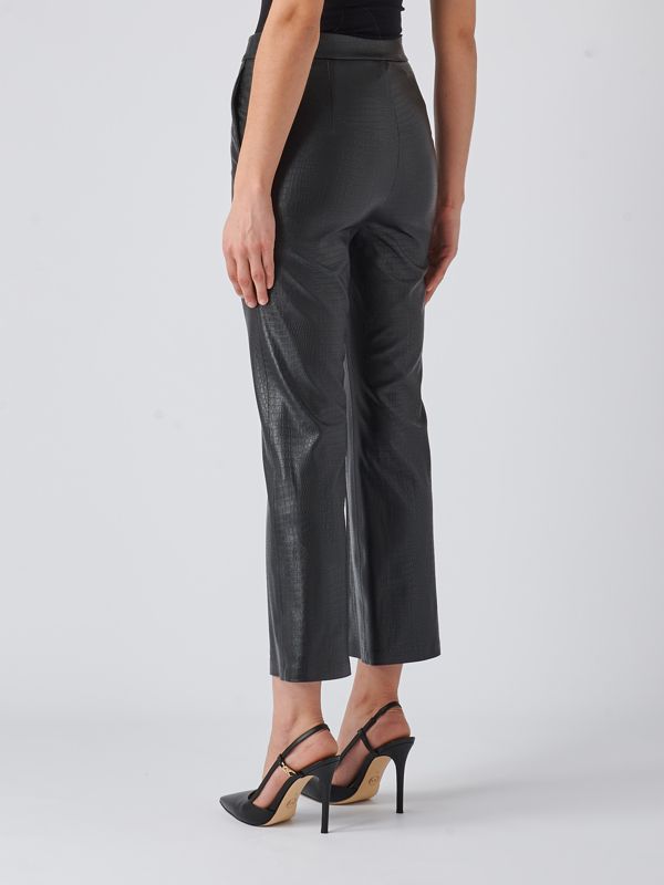 donna-abbigliamento-pantaloni-