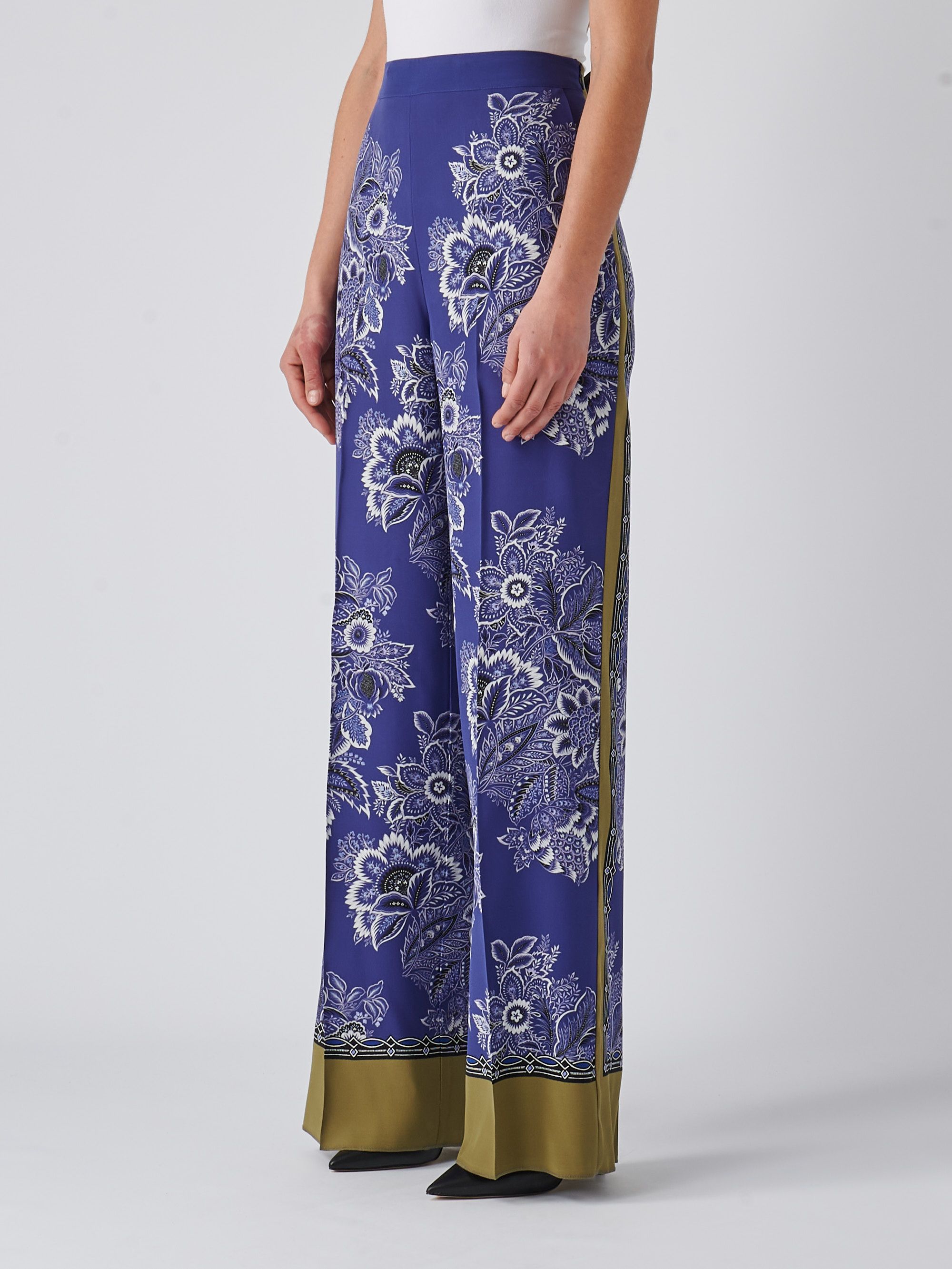パンツ ETRO Woman Pants Multicolor WREA004799IAS50 X0802 ETRO Woman Pants Multicolor WREA004799IAS50 X0802 (ETRO