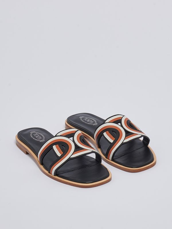 【関税&送料込】Tod'S Tod S Kate Smooth Leather Slide Sandal 関税込み】TOD'S Kate leather slide sandals with studs