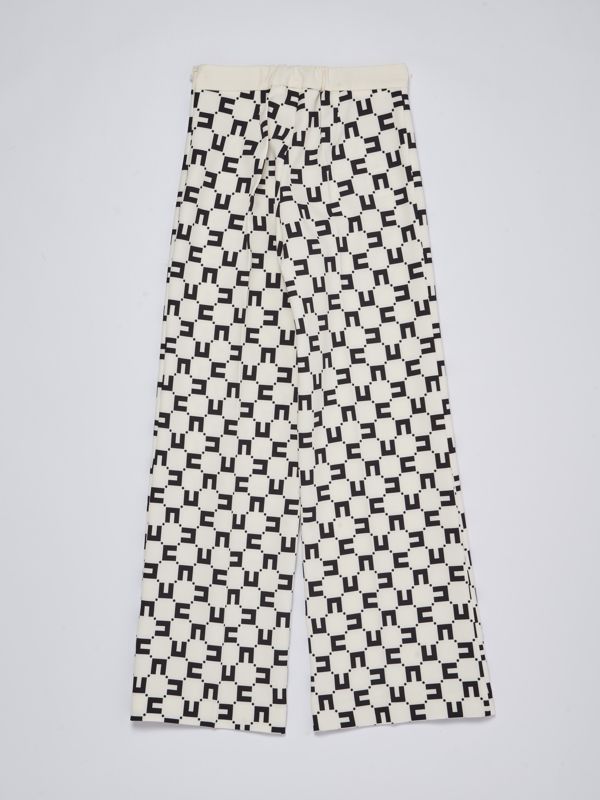 【24-25AW】ELISABETTA FRANCHI プリーツ クロップドパンツ 3色 24-25AW】ELISABETTA FRANCHI プリーツ クロップドパンツ 3色