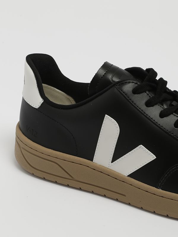 Veja V-12 men's leather sneakers xd0203638b Black