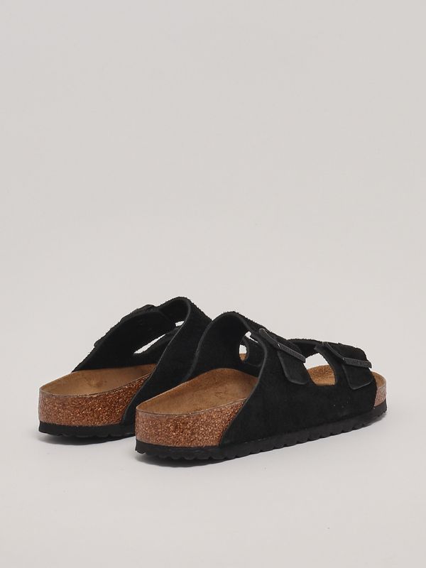 uomo-scarpe-ciabatte-e-sandali