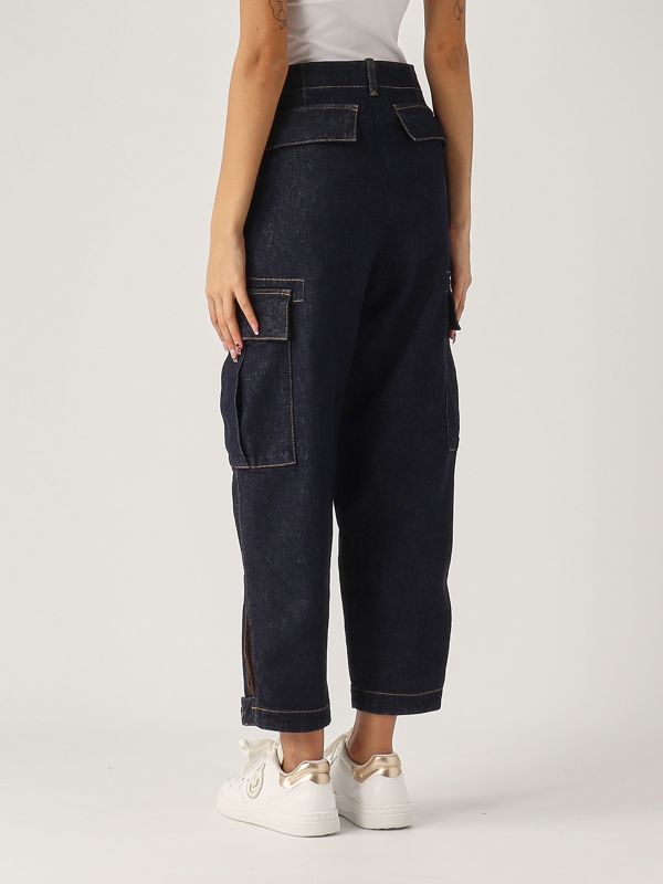 donna-abbigliamento-jeans-