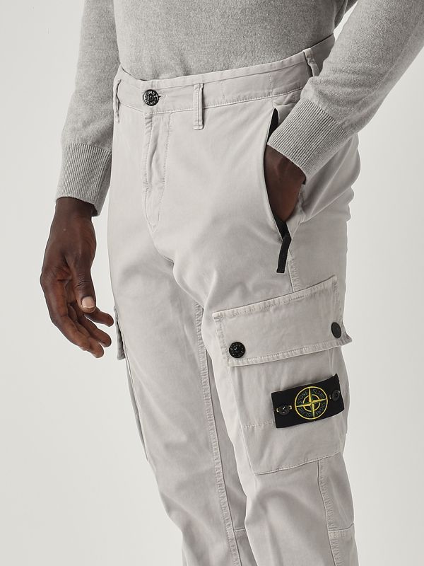 4. Pantalone uomo Stone Island slim fit in cotone stretch Grigio Stone Island 8115303l1