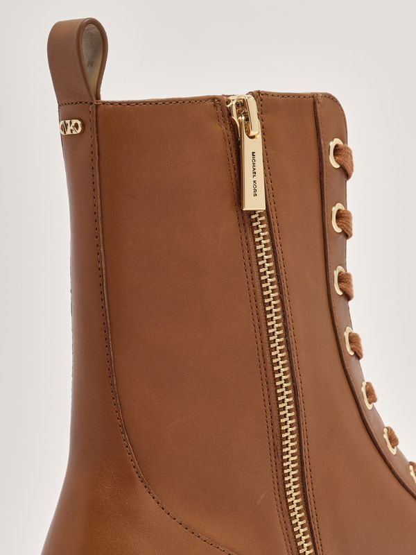【MICHAEL KORS 】BLAKE ブーティ Blake Burnished Leather Combat Boot | Michael Kors [US]
