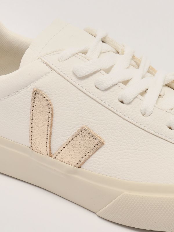 Veja Campo women's sneakers with laminated logo cp0503495