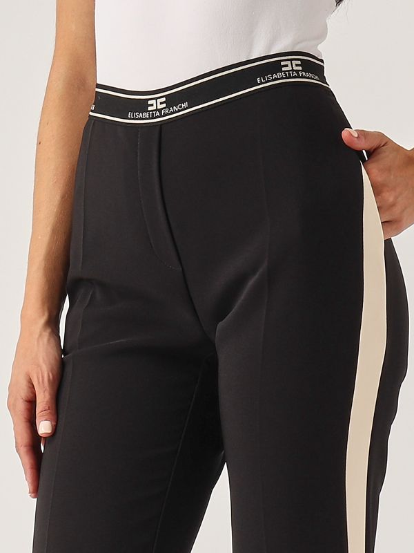 パンツ ELISABETTA FRANCHI Woman Pants Black PA073 110 Elisabetta Franchi chain-belt Flared Trousers | Black | FARFETCH