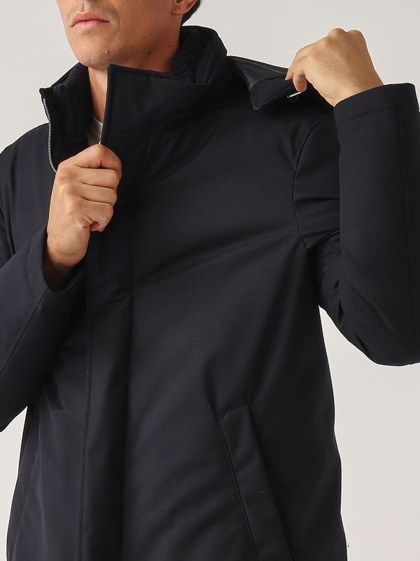 パーカー・フーディ HERNO FW24 PARKA SHORT (PI00360UL 12590SZ 9300) HERNO(ヘルノ)のメンズ パーカー・フーディ 人気アイテム
