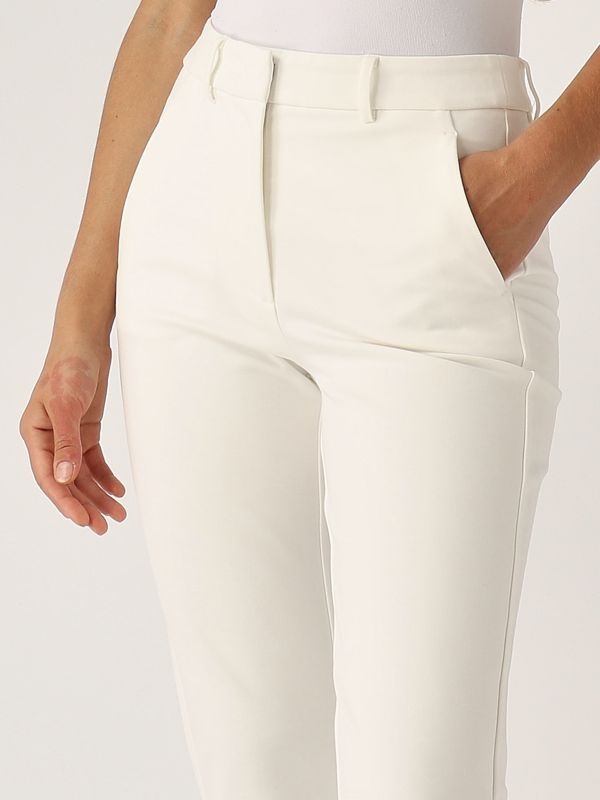 donna-abbigliamento-pantaloni-