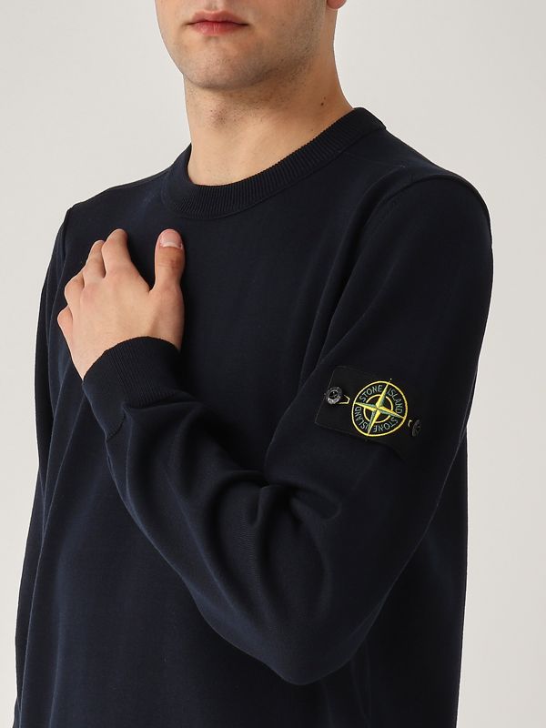 4. Pull en coton biologique pour homme Bleu marine Stone Island k1s155100053s00b2