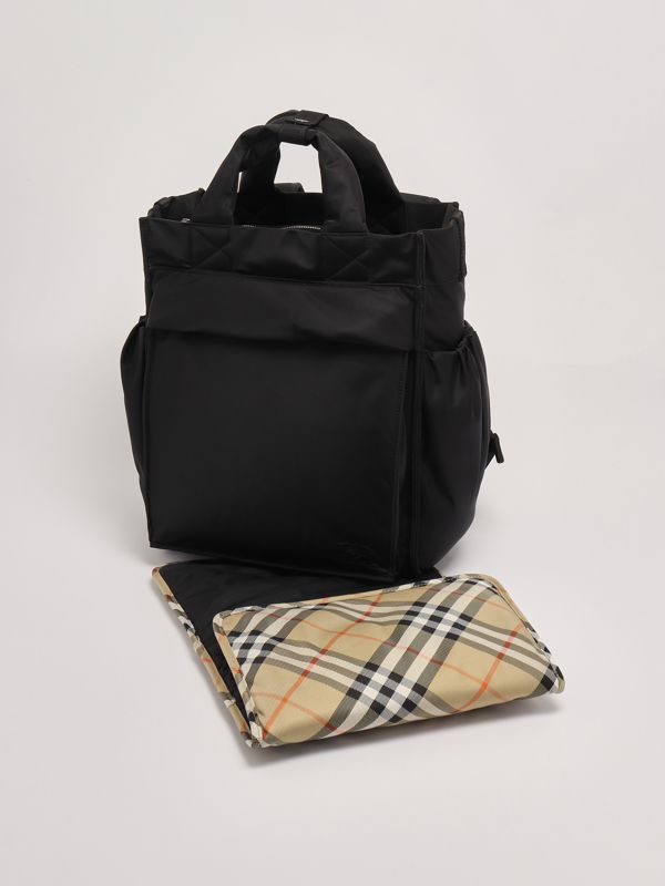 3. Zaino fasciatoio in nylon Nero Burberry 8100215