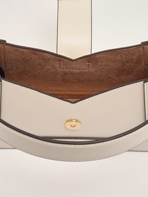 4. Women's imitation leather bag Butter