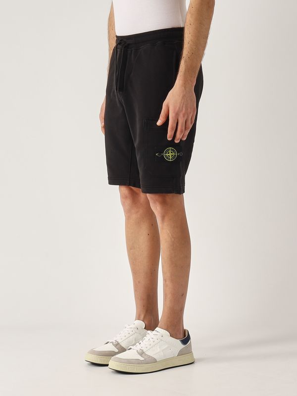 2. Organic cotton fleece men's bermuda shorts Black Stone Island k1s156200012s0051
