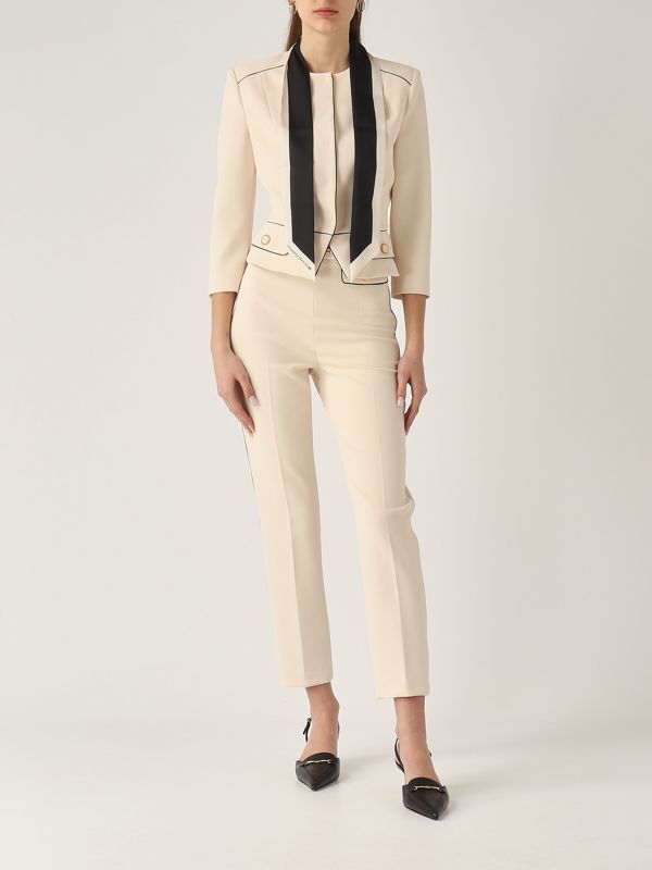 donna-abbigliamento-pantaloni-