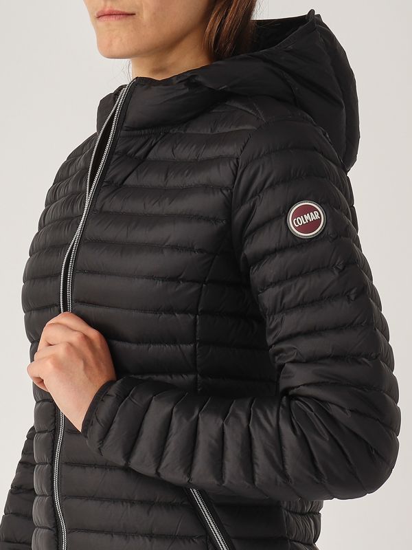 4. Natürliche Daunenjacke für Frauen Schwarz Colmar 2224a9vx