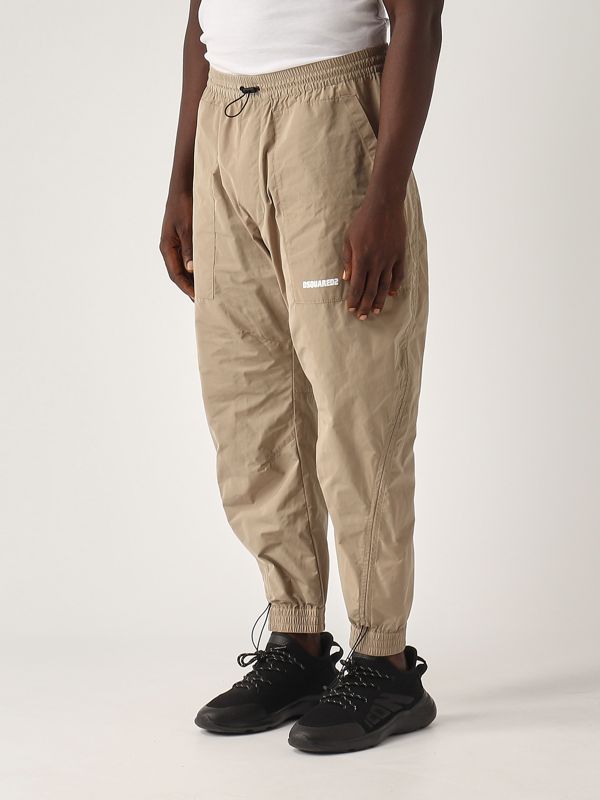 2. Men's jogger pants in technical fabric Beige Dsquared2 s74kb0989s53353