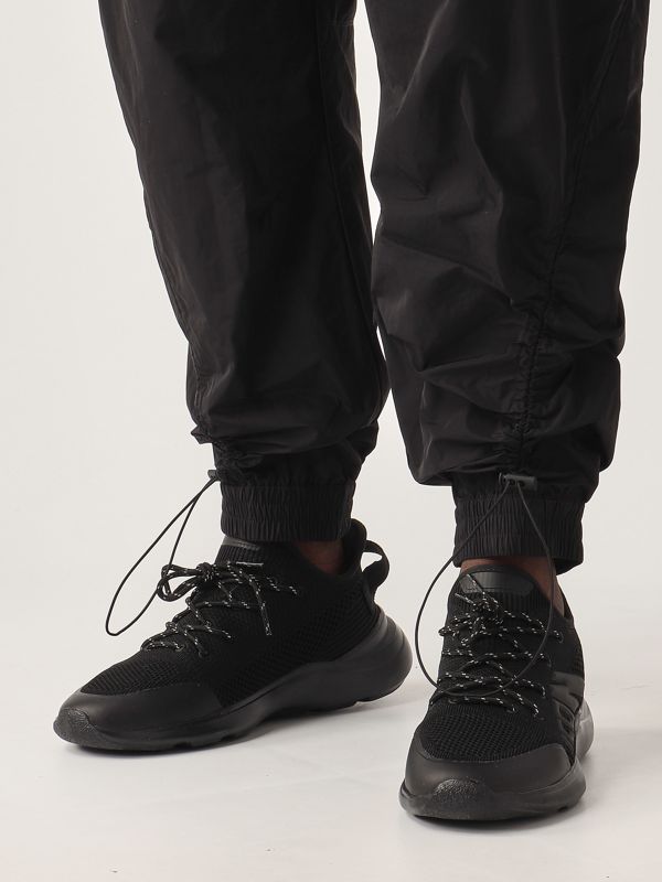 4. Men's jogger pants in technical fabric Black Dsquared2 s74kb0989s53353
