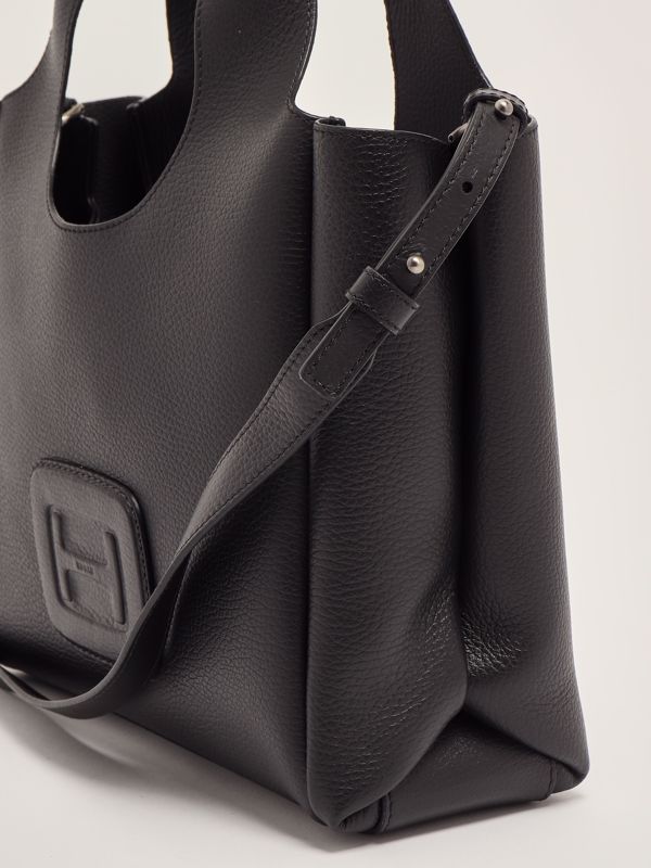6. Women's H-Bag in grained leather Black Hogan kbw01m30200qvd