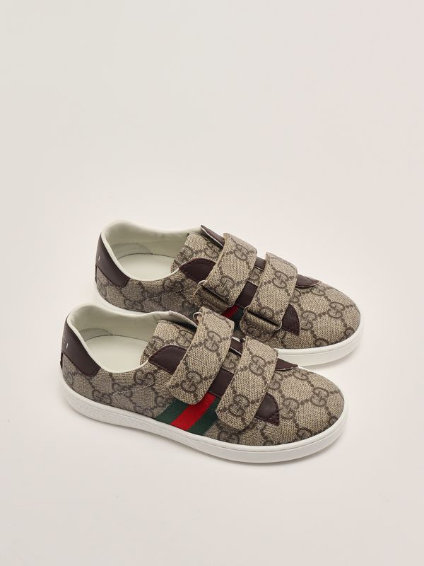 2. Zapatillas de niño en tejido GG Supreme y piel Beige-Marrón Gucci 463090facyf