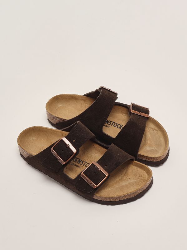 2. Arizona suede sandals Mocha Birkenstock 1027083