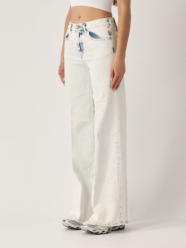2. Jeans donna 1978 D-Akemi in cotone stretch Denim Chiarissimo Diesel a0362409l33