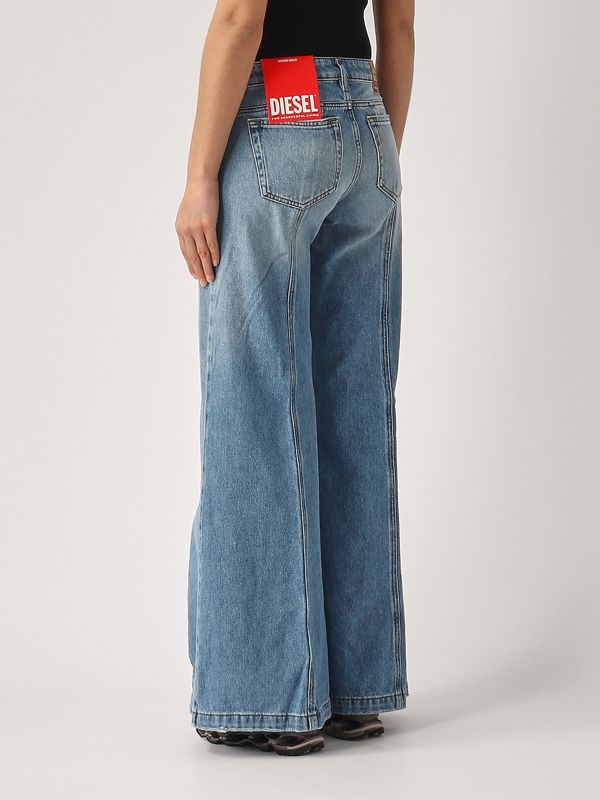 3. Women's D-Akii cotton jeans Light Denim Diesel a128080clba