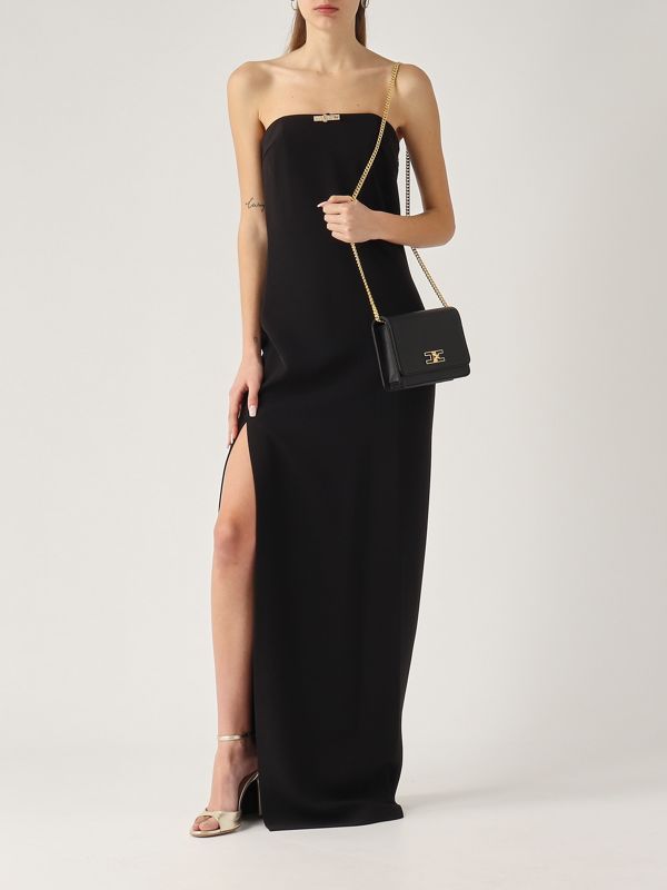 donna-abbigliamento-abiti-