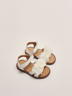 2. Baby girl leather sandal White
