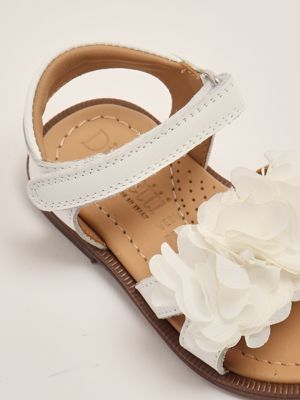 5. Baby girl leather sandal White
