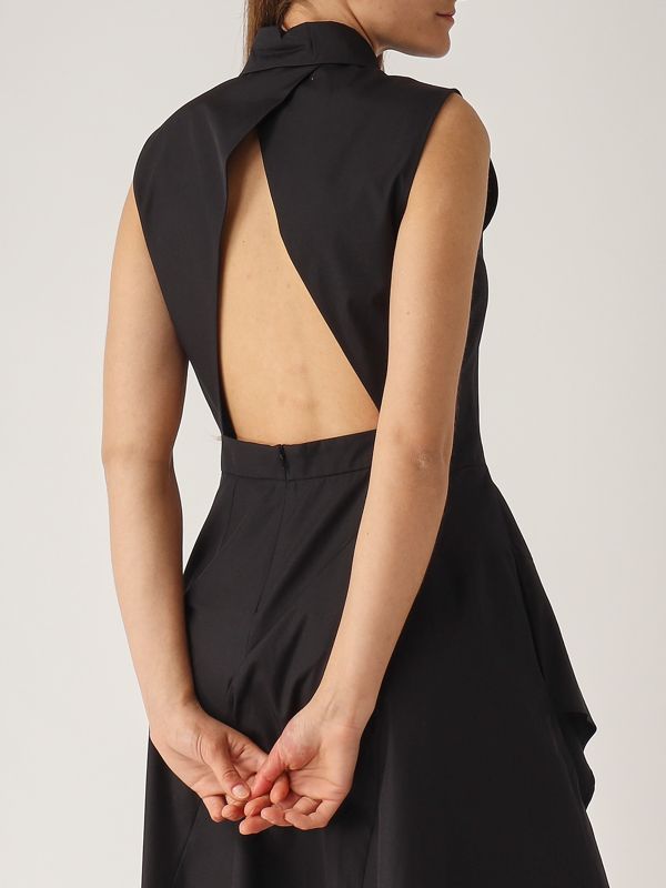 donna-abbigliamento-abiti-