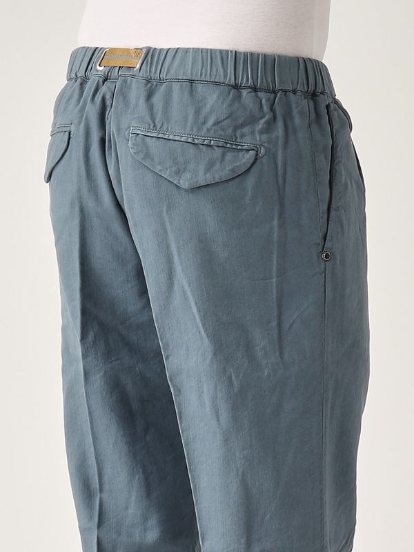 4. Pantalón de hombre de algodón y lyocell Avio White sand 25su12180