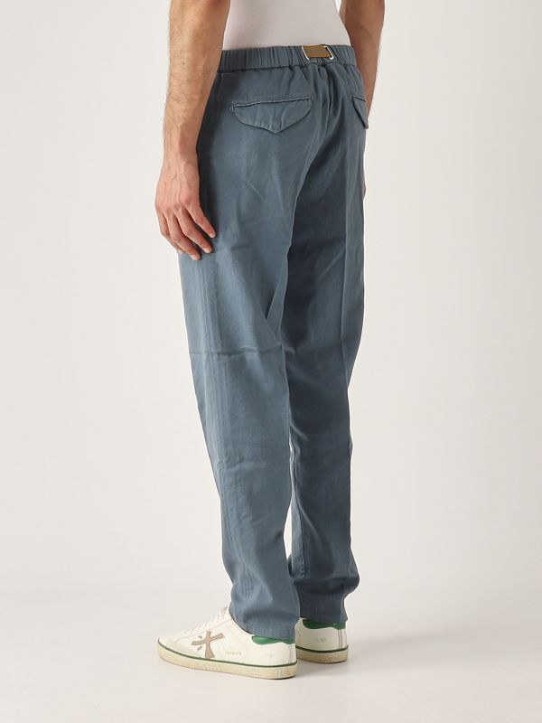 3. Pantalón de hombre de algodón y lyocell Avio White sand 25su12180
