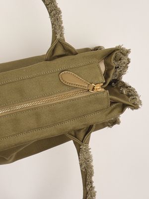 4. Tasche aus Segeltuch Militär