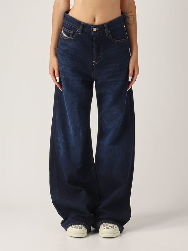 【新品・国内即発】DIESEL A06926 068RA 01 1996 D-SIRE デニム DIESEL(ディーゼル) 1996 D-SIREデニムパンツA06926 A06926