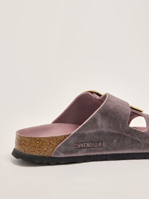5. Arizona Big Buckle oiled leather sandals for women Lavender
