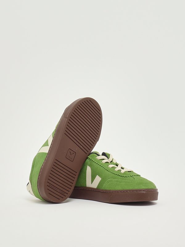 4. Zapatillas para niño Small Volley de ante Verde Veja sy0321018c