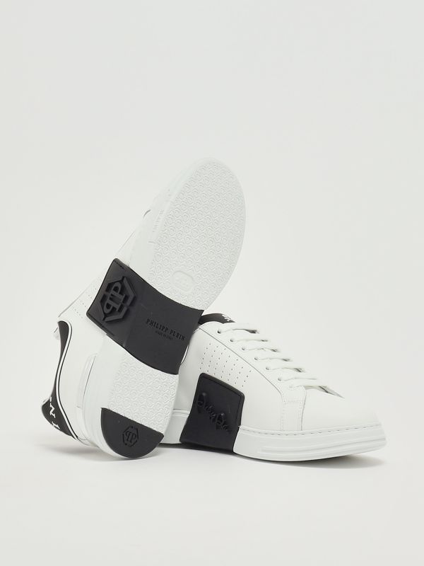 4. Hexagon Low Top nappa leather sneakers for men White-Black Philipp Plein paesusc0775ple005n