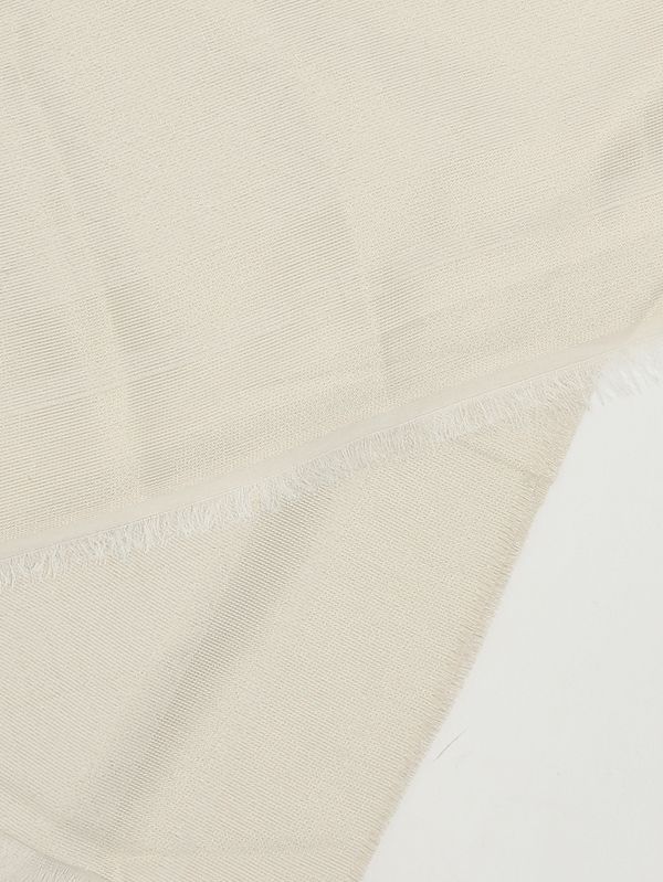 2. Damenschal aus Viskose und Modal mit Lurex Milch Elisabetta Franchi sc12f56e2