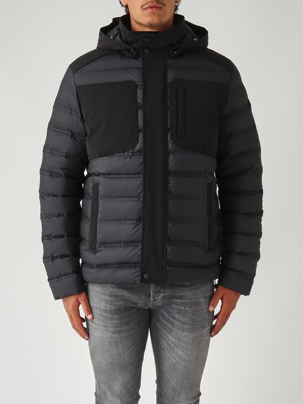 1. Piumino uomo in nylon e tessuto Nero Colmar 12994zl