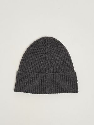2. Gorro de lana para hombre Gris oscuro
