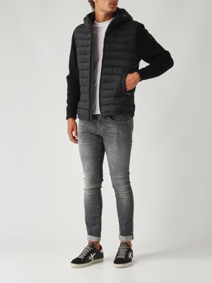 2. Chaqueta de hombre en nailon y punto Negro