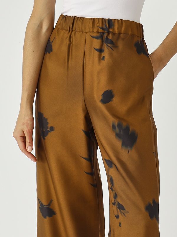 5. Pantalon femme Helga en soie Caramel MM Max Mara 2526136037600