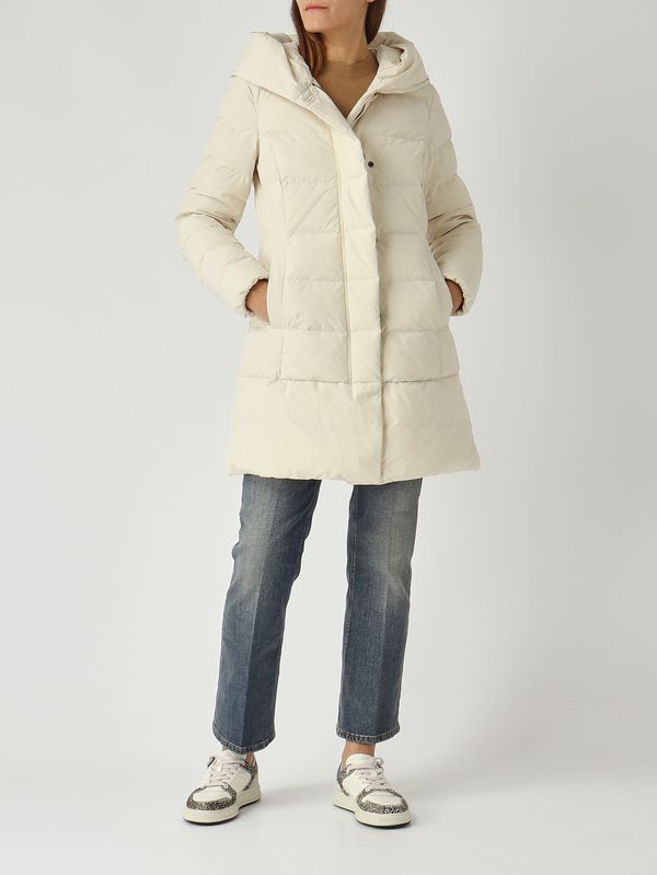 2. Women's Puffy Prescott Down Jacket in Waterproof Fabric Milk Woolrich cfwwou0685frut3128