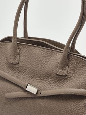 6. Borsa donna Aura Soft Large in pelle martellata Tortora Orciani b02201sof