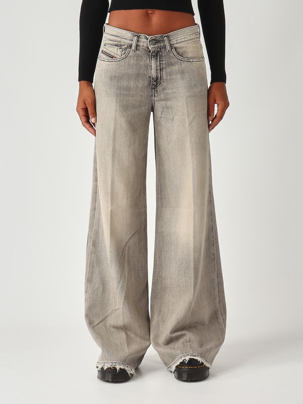 1. Damenjeans D-Akemi L.32 aus Baumwolle und Lyocell Vintage Denim Diesel a03624068ru