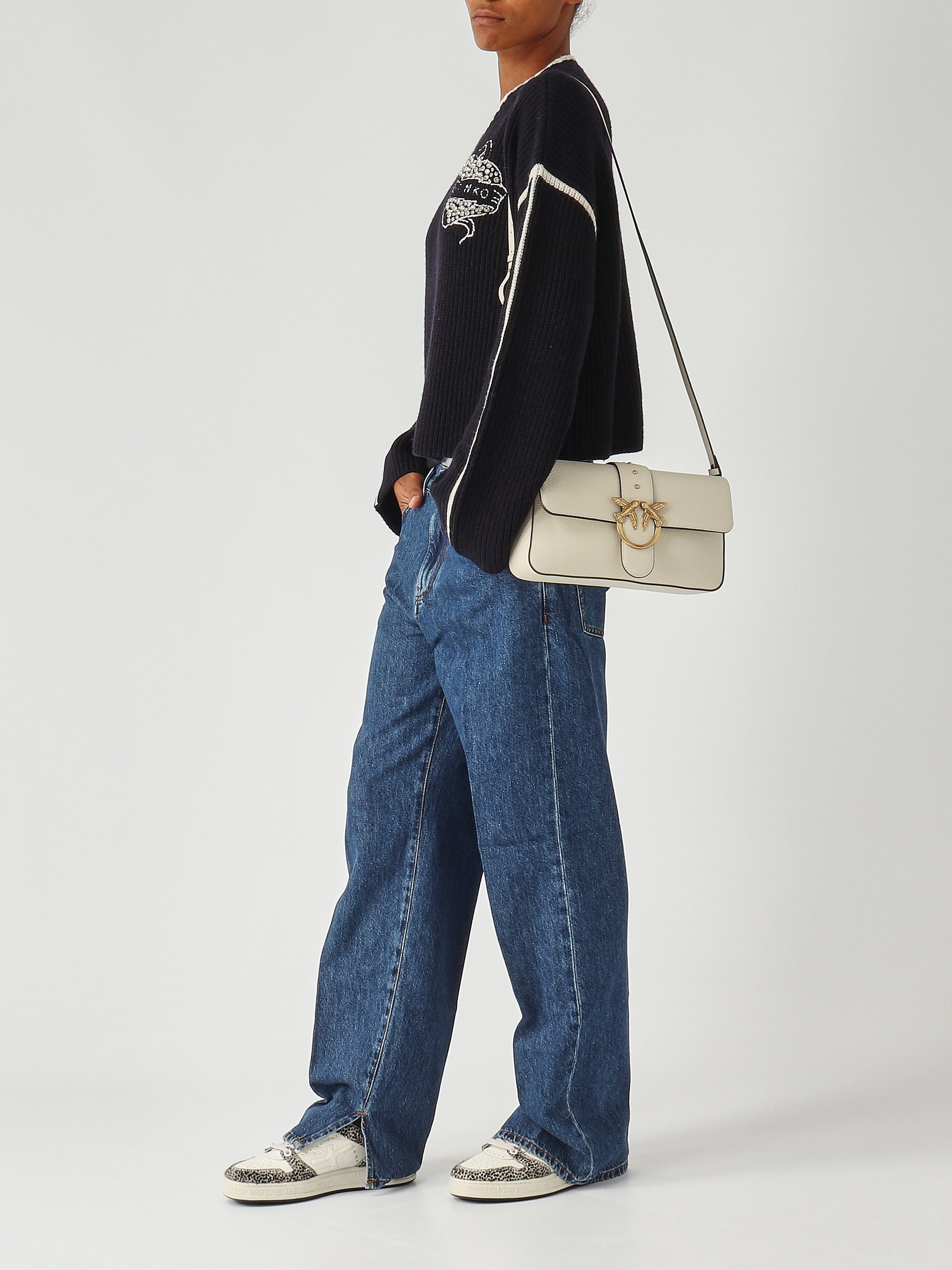 Borsa donna Love One Classic Slouchy in pelle martellata