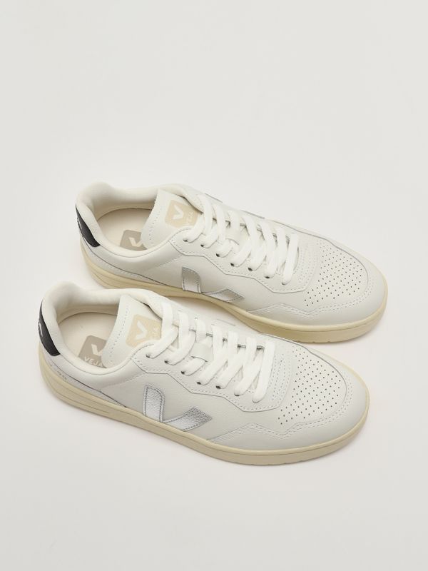 2. Zapatillas de mujer V-90 de piel Blanco-Plateado Veja vd2020910