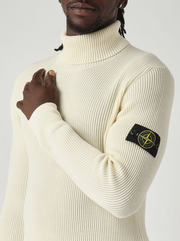 5. Jersey de cuello alto para hombre de lana virgen RWS Marfil Stone Island k2s155100052s00c2