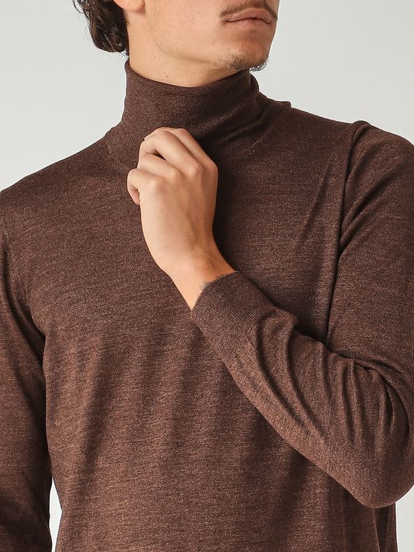 5. Jersey de hombre de cuello perkins en lana virgen y seda Chocolate Gran Sasso 5713113190