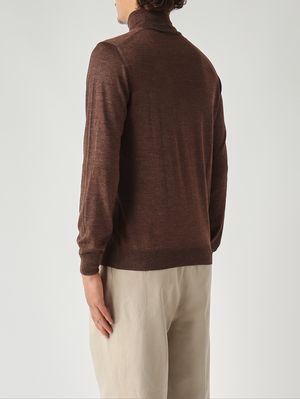 4. Jersey de hombre de cuello perkins en lana virgen y seda Chocolate